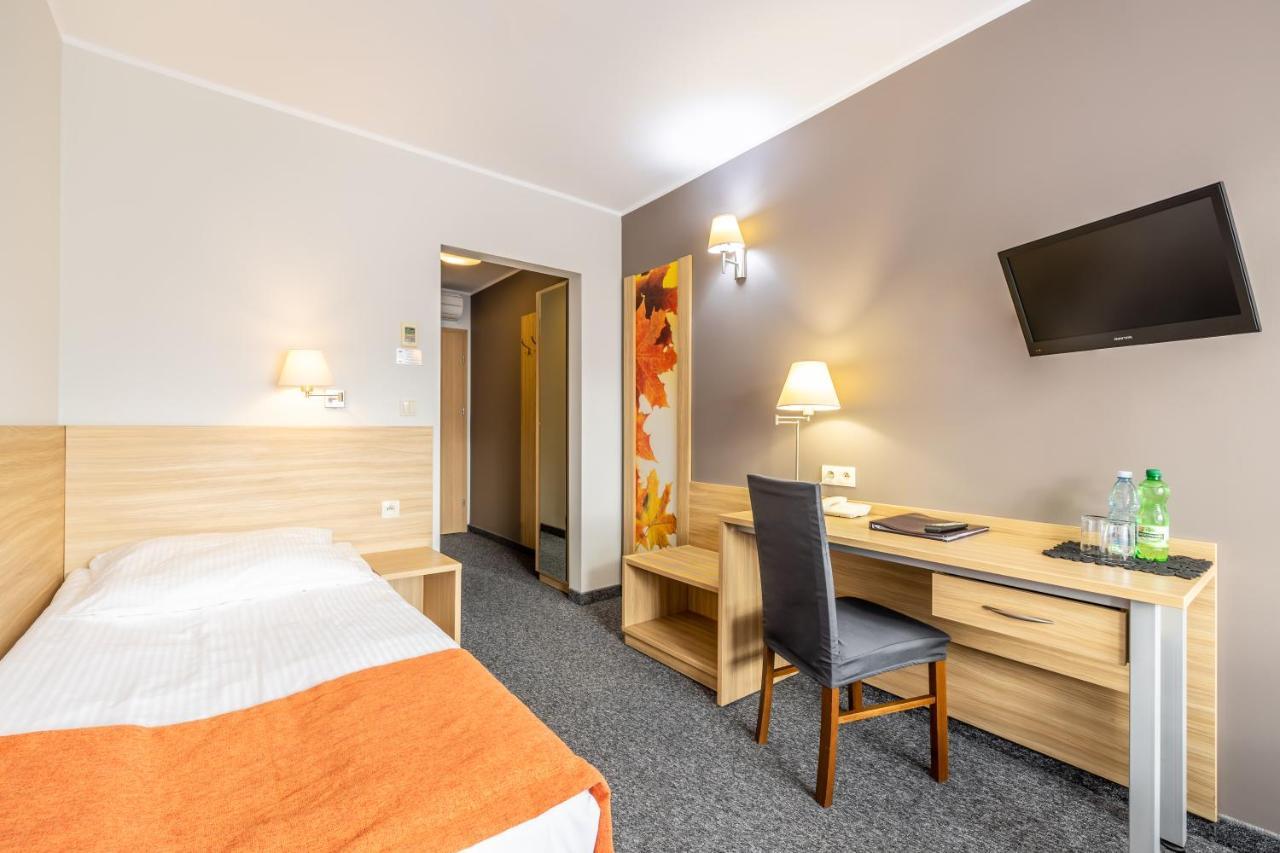 Hotel Lesny 비아위스토크 외부 사진