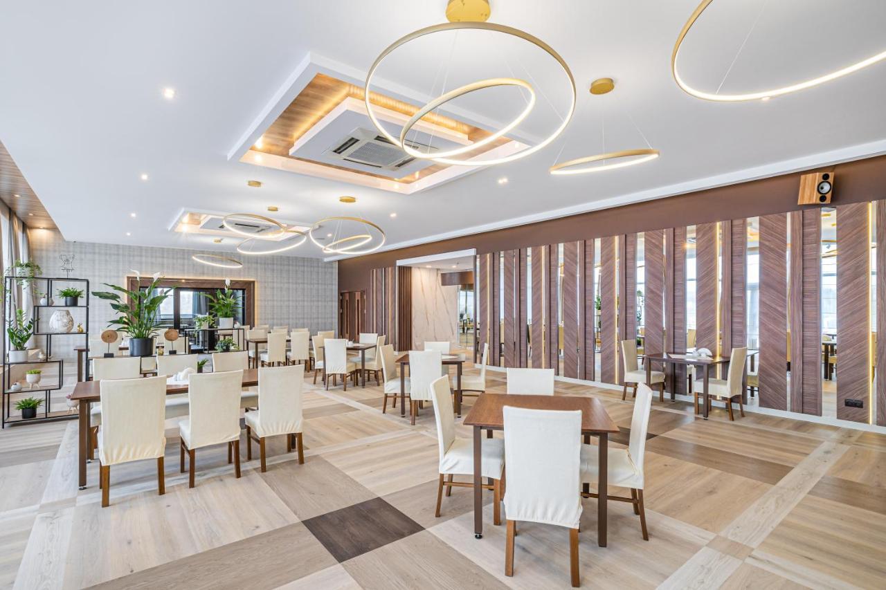 Hotel Lesny 비아위스토크 외부 사진