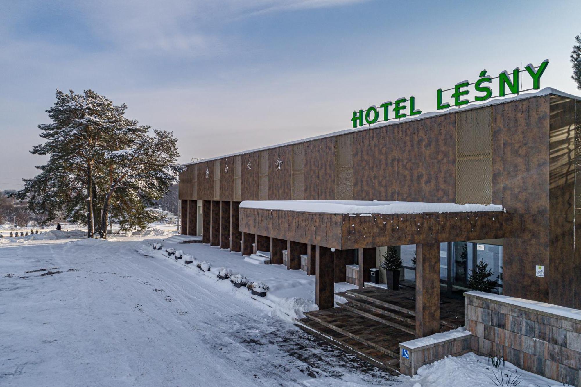 Hotel Lesny 비아위스토크 외부 사진