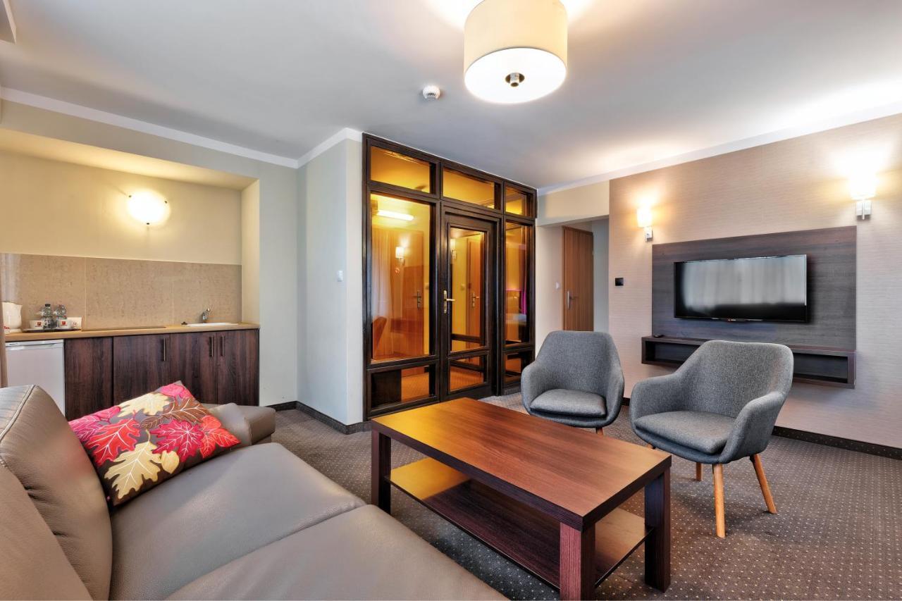 Hotel Lesny 비아위스토크 외부 사진