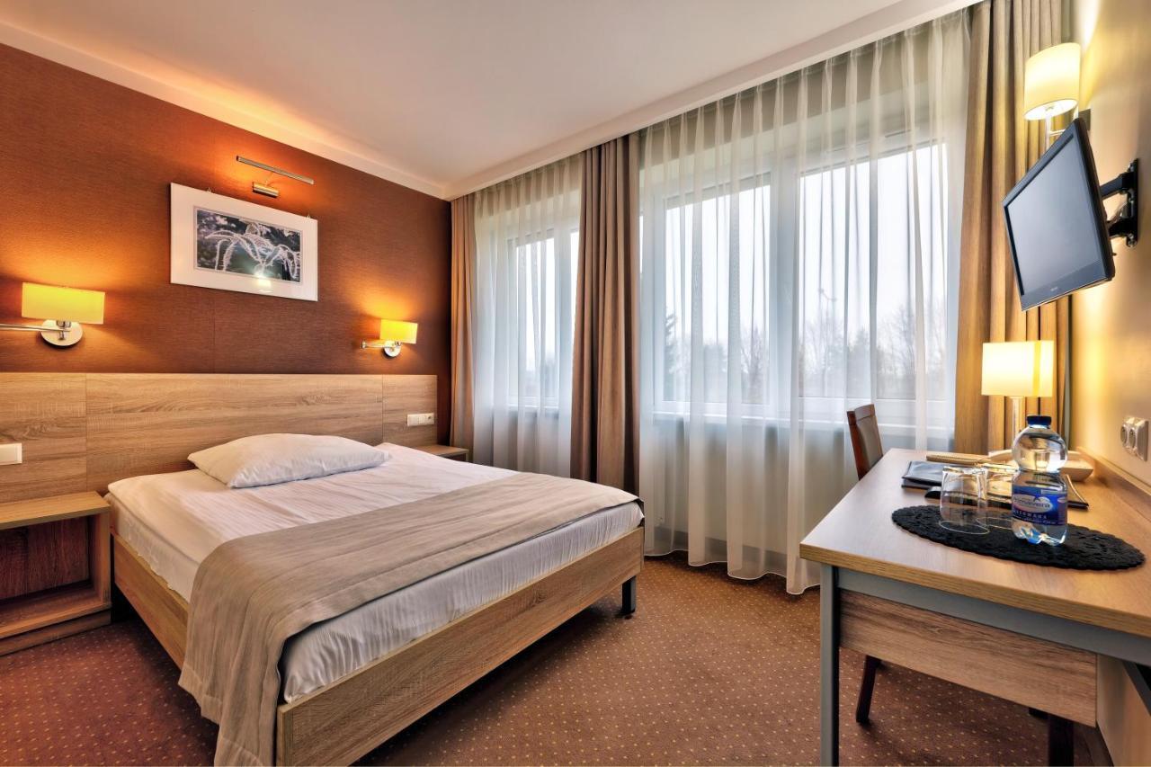 Hotel Lesny 비아위스토크 외부 사진