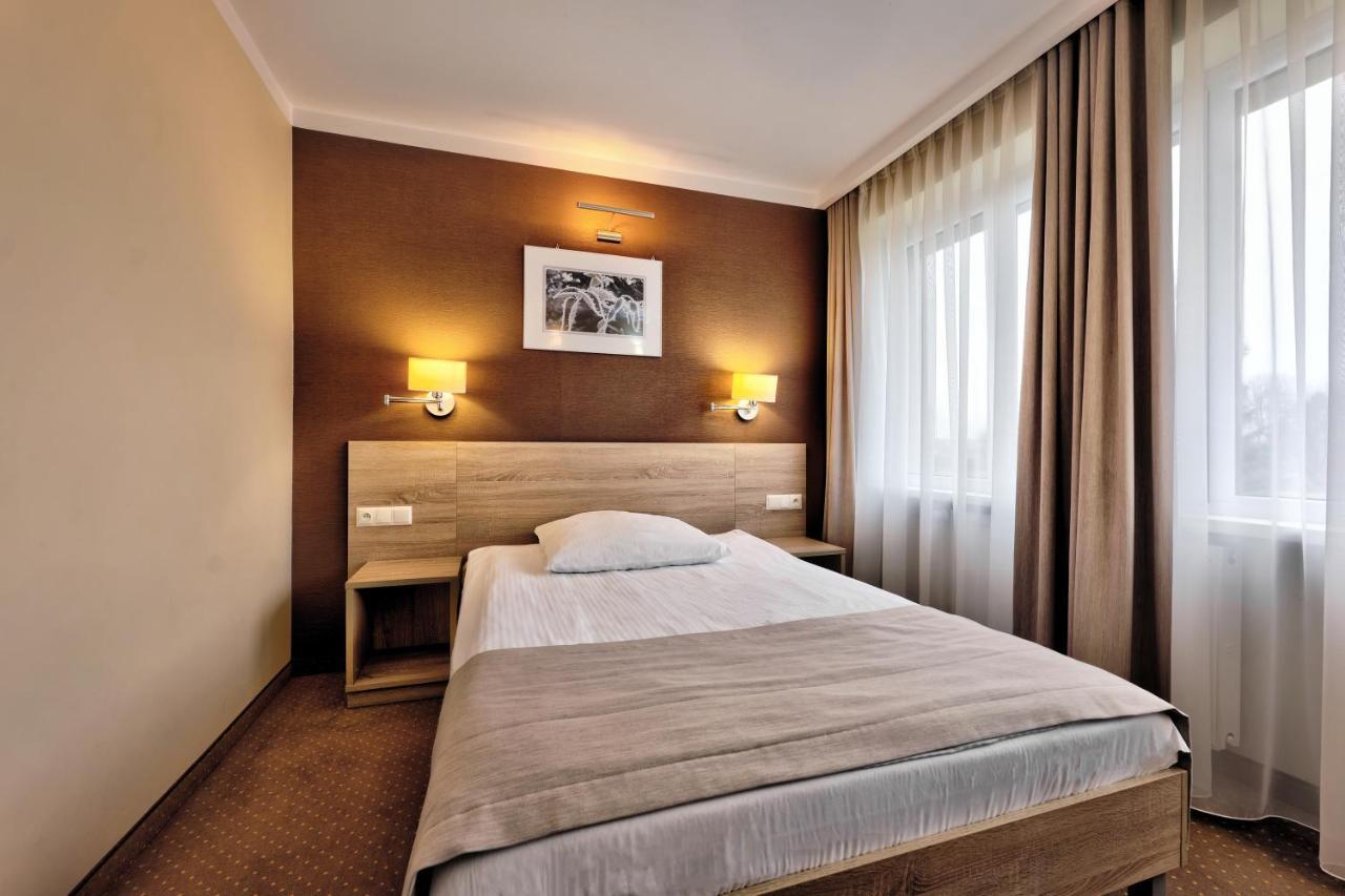Hotel Lesny 비아위스토크 외부 사진